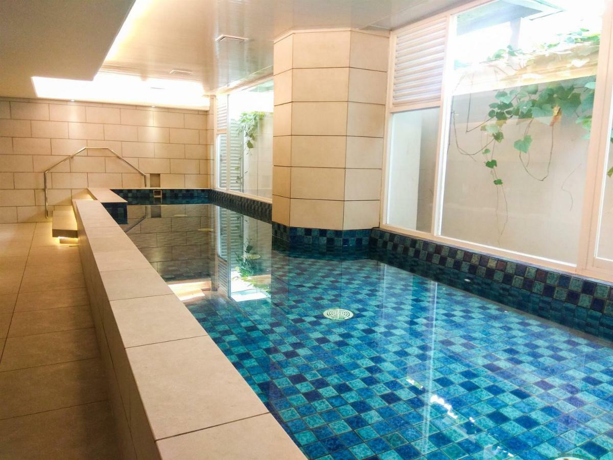 Location 1br Mustika Golf By Travelio Apartemen *