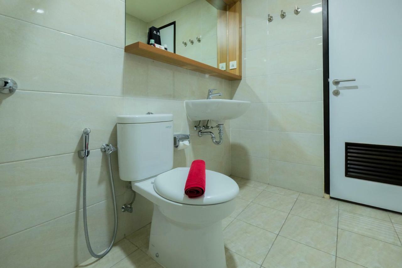 Location 1br Mustika Golf By Travelio Apartemen